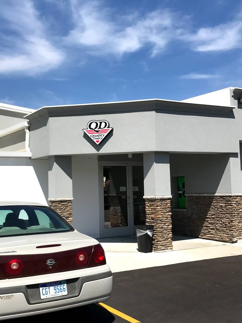 Quality Dairy Store | bakery | 2233 Cedar St, Holt, MI 48842, USA | 5173718918 OR +1 517-371-8918