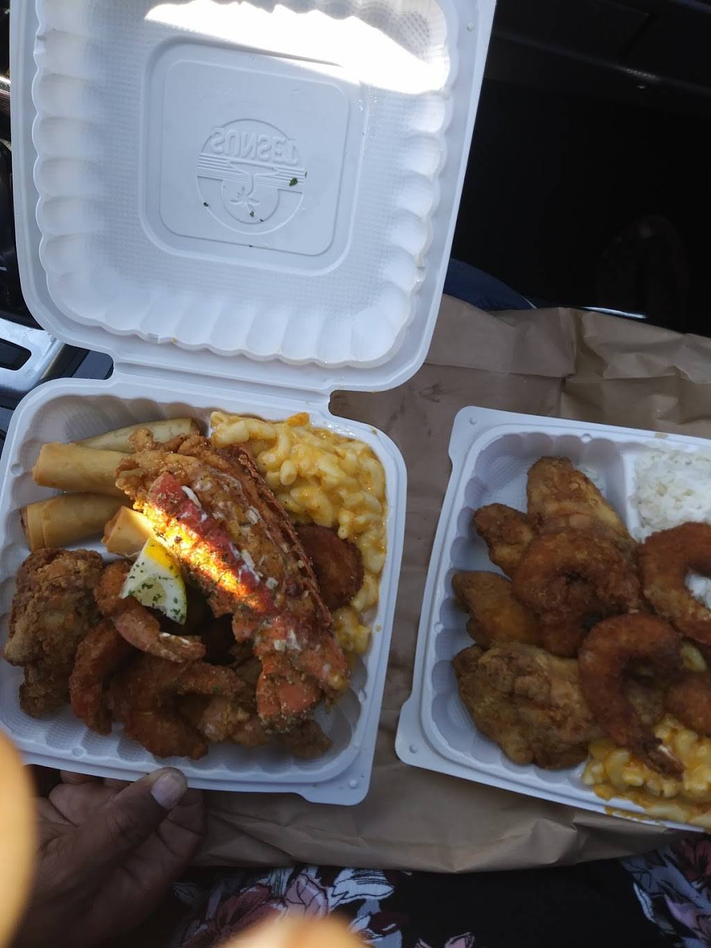 Flip N Soul | restaurant | 2101 14th Ave, Oakland, CA 94606, USA | 5105007586 OR +1 510-500-7586