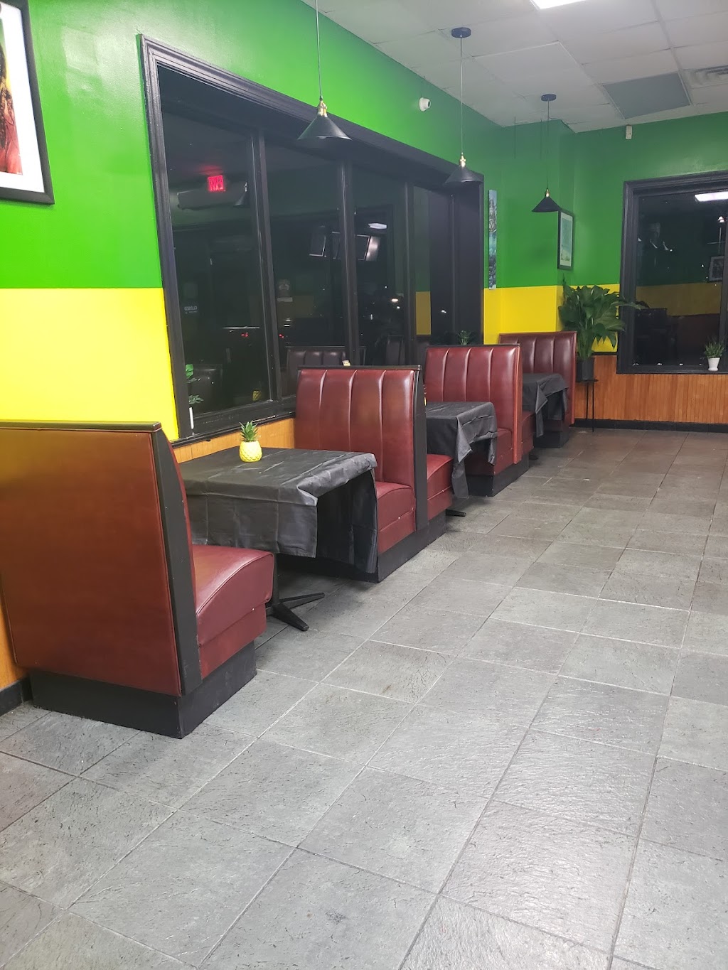 ISLAND FLAVA RESTAURANT | restaurant | 195 Starpoint drive, Fayetteville, NC 28306, USA | 9105683065 OR +1 910-568-3065