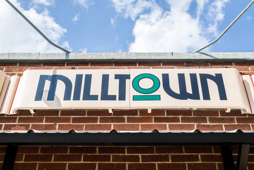 Milltown | restaurant | 307 E Main St, Carrboro, NC 27510, USA | 9199682460 OR +1 919-968-2460