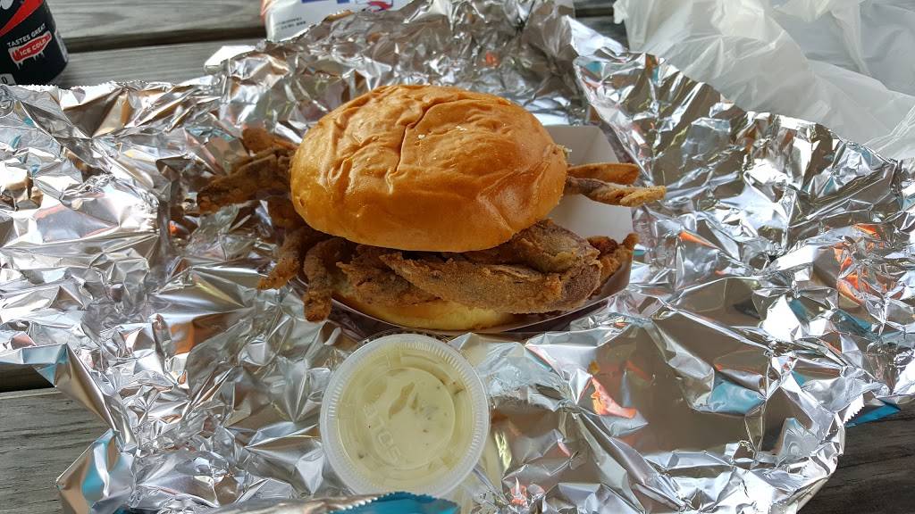 Richards Fish & Crabs | restaurant | 2201 E Churchville Rd, Bel Air, MD 21015, USA | 4107346161 OR +1 410-734-6161