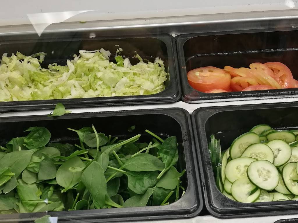 Subway | restaurant | Diamond Shamrock C-Store, 2525 Brown Blvd Ste A, Arlington, TX 76006, USA | 8176498299 OR +1 817-649-8299