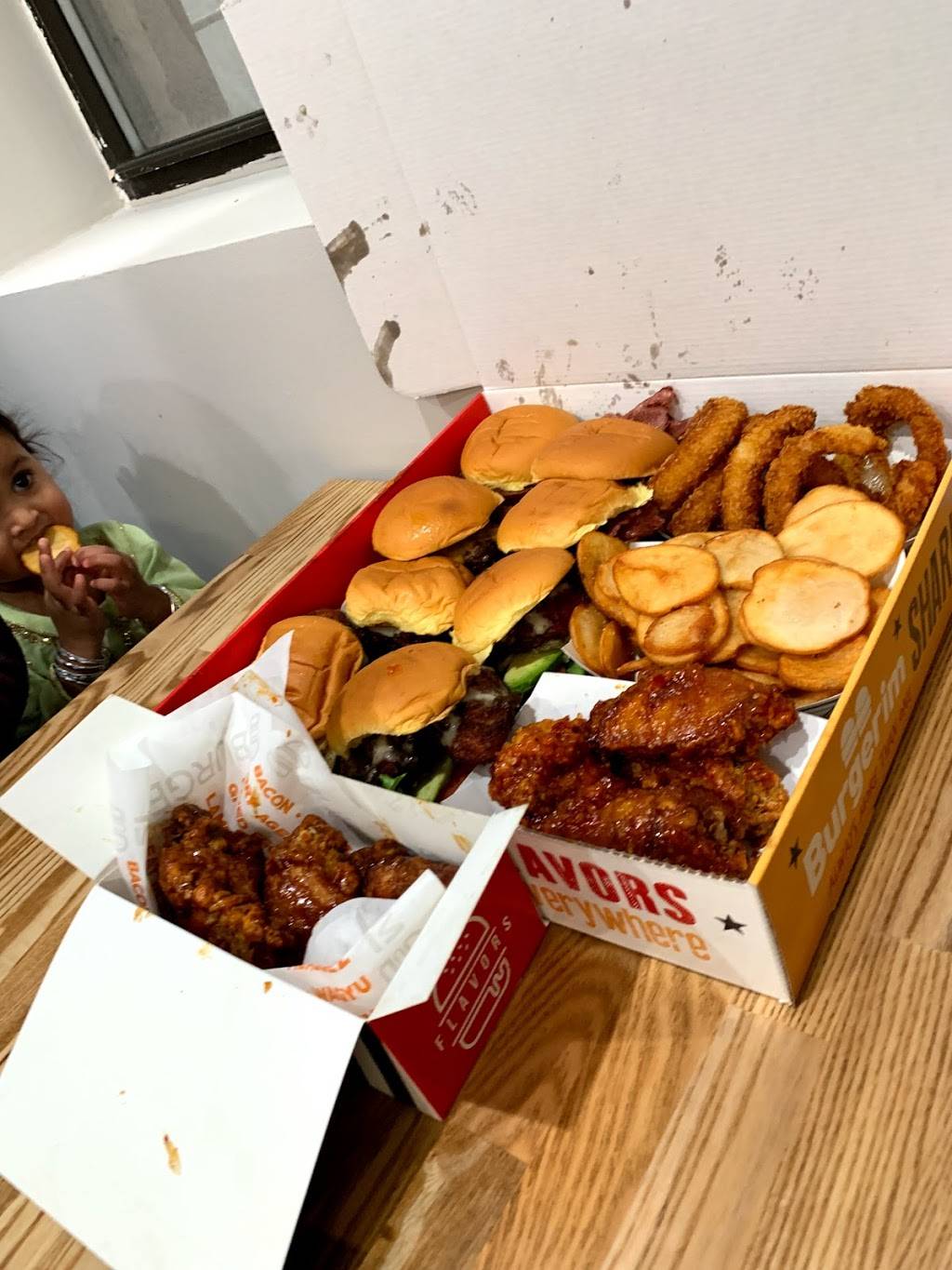 Burgerim | restaurant | 518 86th St, Brooklyn, NY 11209, USA | 3476626000 OR +1 347-662-6000