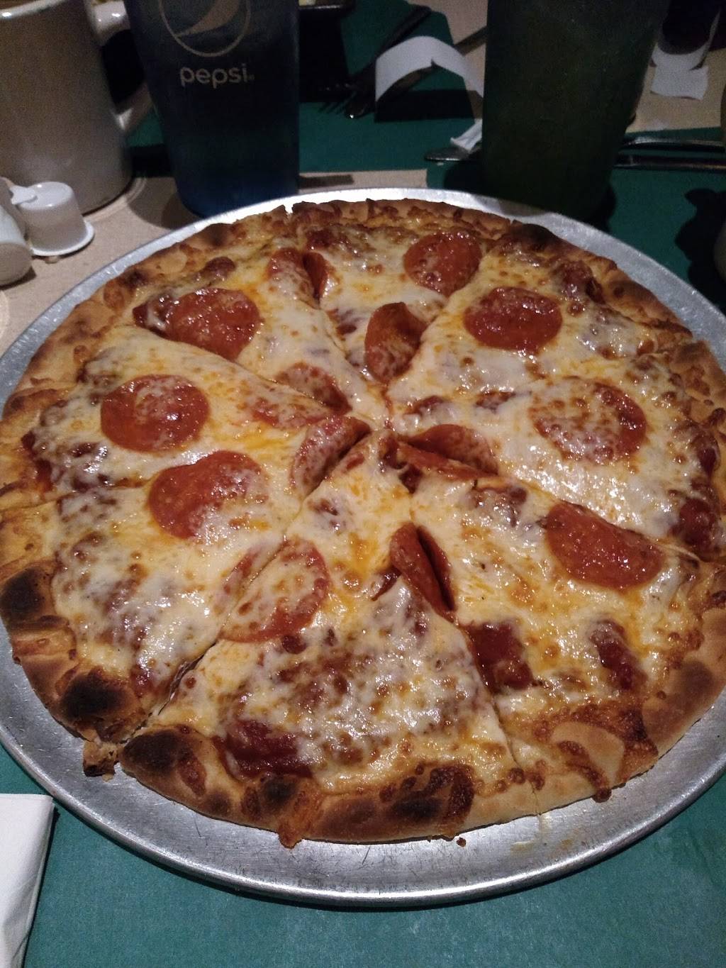 Rizzs | restaurant | 84 W Main St, Uniontown, PA 15401, USA | 7244251782 OR +1 724-425-1782