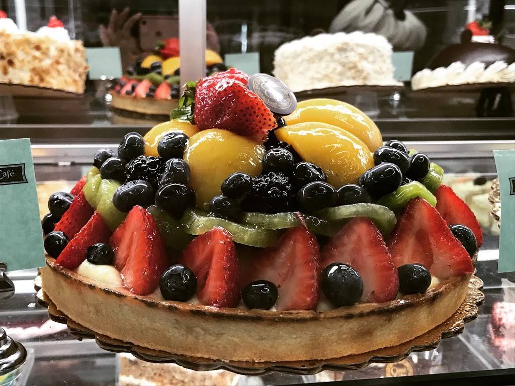 Classic Cake Bakery & Cafe | cafe | Suburban Station, One Penn Center, 1617 John F Kennedy Blvd, Philadelphia, PA 19103, USA | 2159992253 OR +1 215-999-2253