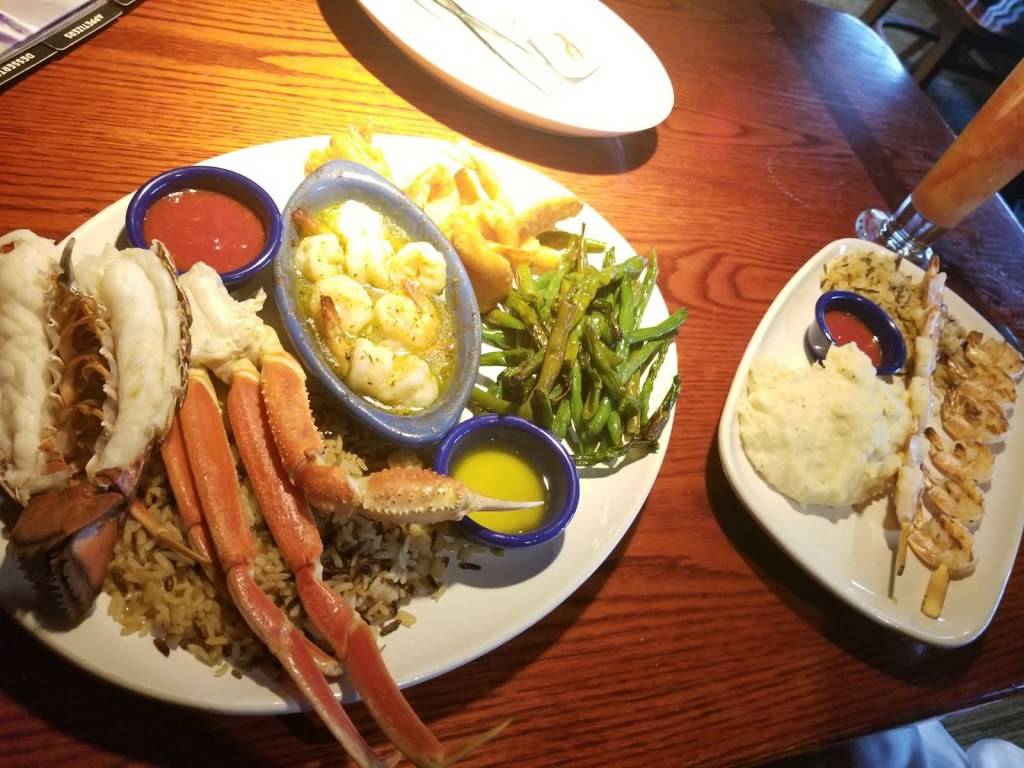 Red Lobster | restaurant | 320 Universal Dr N, North Haven, CT 06473, USA | 2032348917 OR +1 203-234-8917