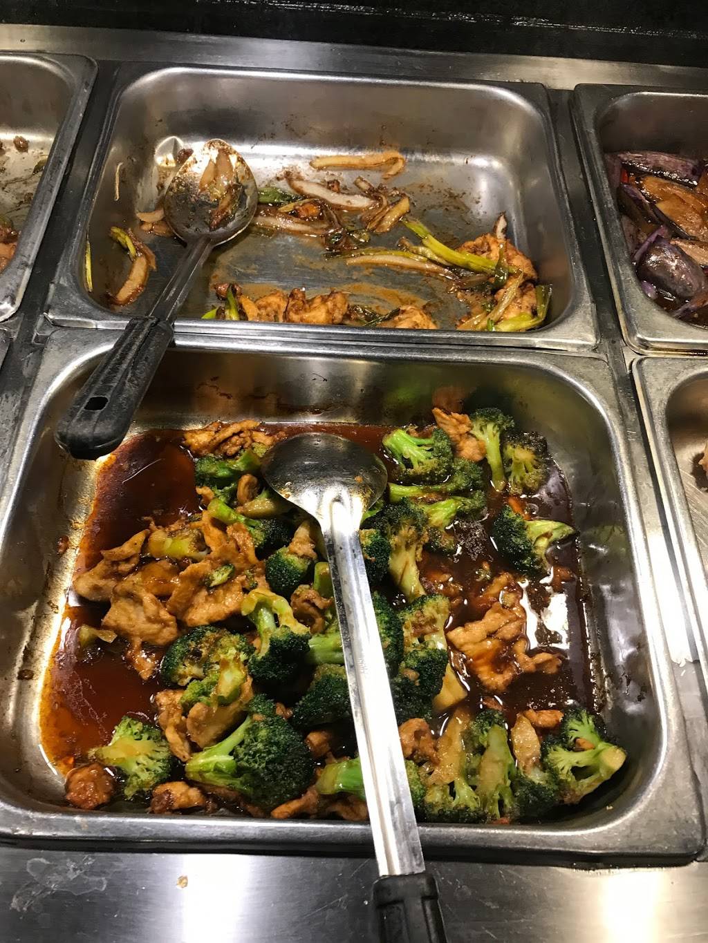 Kam Luang Restaurant | restaurant | 120 Cedar Grove Ln, Somerset, NJ 08873, USA | 7323567833 OR +1 732-356-7833