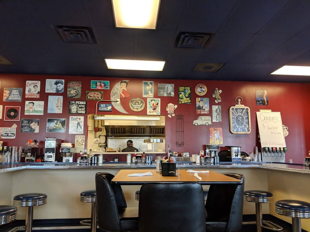 Silver Moon Soda Grill | cafe | 7820 Ponderosa Rd #A, Perrysburg, OH 43551, USA | 4196667425 OR +1 419-666-7425