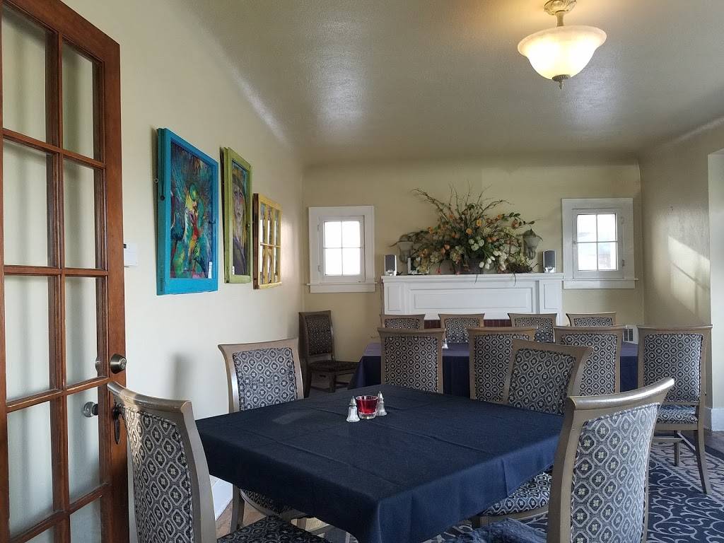 Riverhouse Inn | restaurant | 310 West Grand River Avenue, Williamston, MI 48895, USA | 5176554300 OR +1 517-655-4300