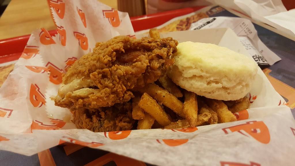 Popeyes Louisiana Kitchen | restaurant | 2355 W Addison St, Chicago, IL 60618, USA | 7732966545 OR +1 773-296-6545