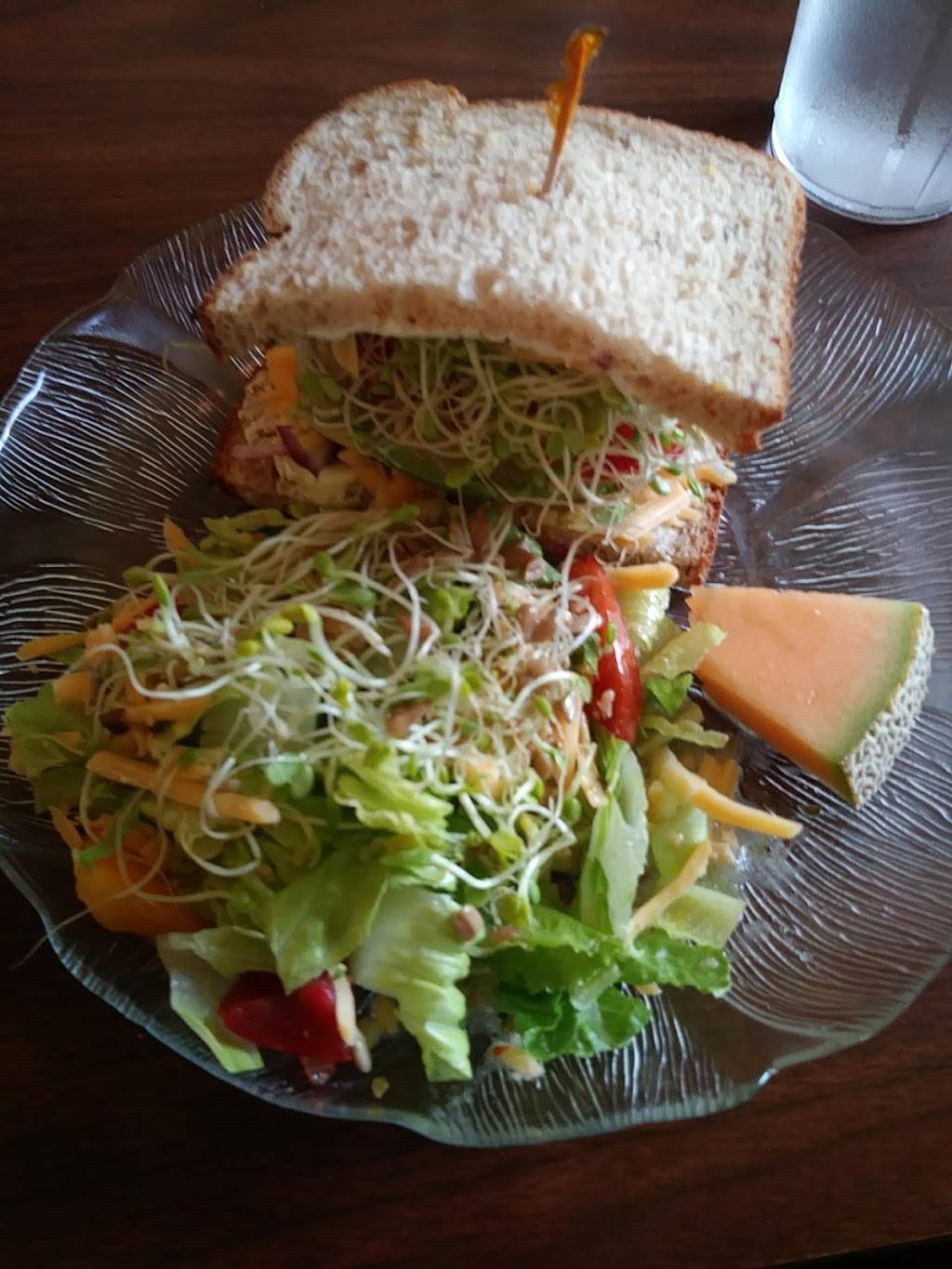 Simple Pleasures | restaurant | 648 5th St, Lincoln, CA 95648, USA | 9166451251 OR +1 916-645-1251