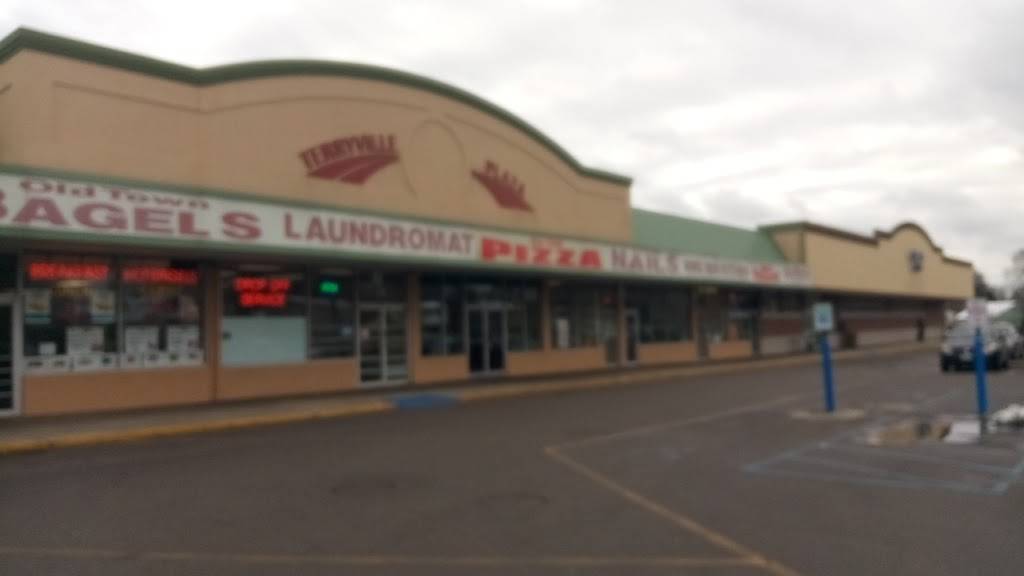 Subway Restaurants | restaurant | 681 Old Town Rd, Port Jefferson Station, NY 11776, USA | 6317439074 OR +1 631-743-9074