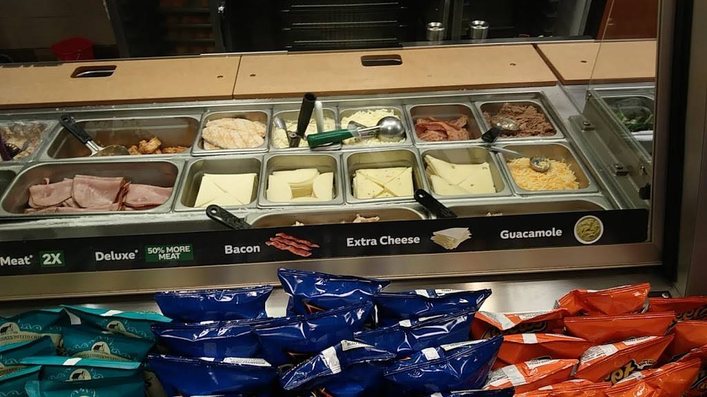 Subway Restaurants | restaurant | 6238 Wilshire Blvd, Los Angeles, CA 90048, USA | 3239392792 OR +1 323-939-2792