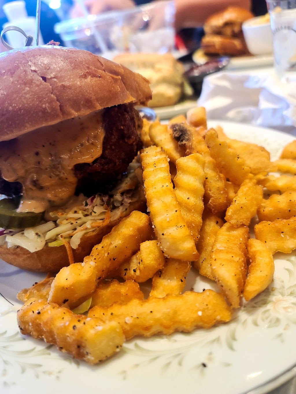 Au Feu Brasserie - Wash Park | restaurant | 81 S Pennsylvania St, Denver, CO 80209, USA | 7203992770 OR +1 720-399-2770