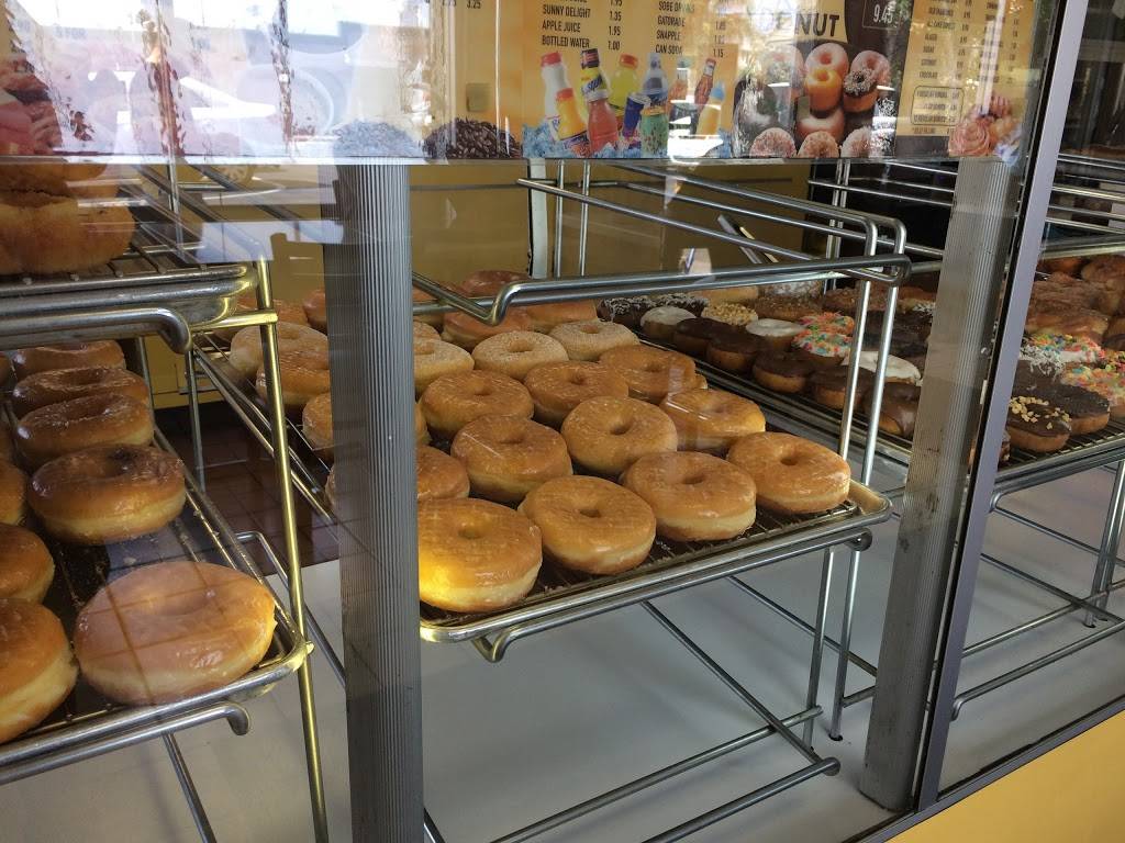 Olympic Donuts | restaurant | 3757 E 1st St, Los Angeles, CA 90063, USA | 3232642727 OR +1 323-264-2727