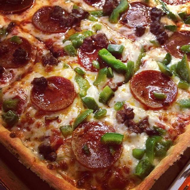 Ledo Pizza | meal takeaway | 31 Magothy Beach Rd, Pasadena, MD 21122, USA | 4104391955 OR +1 410-439-1955