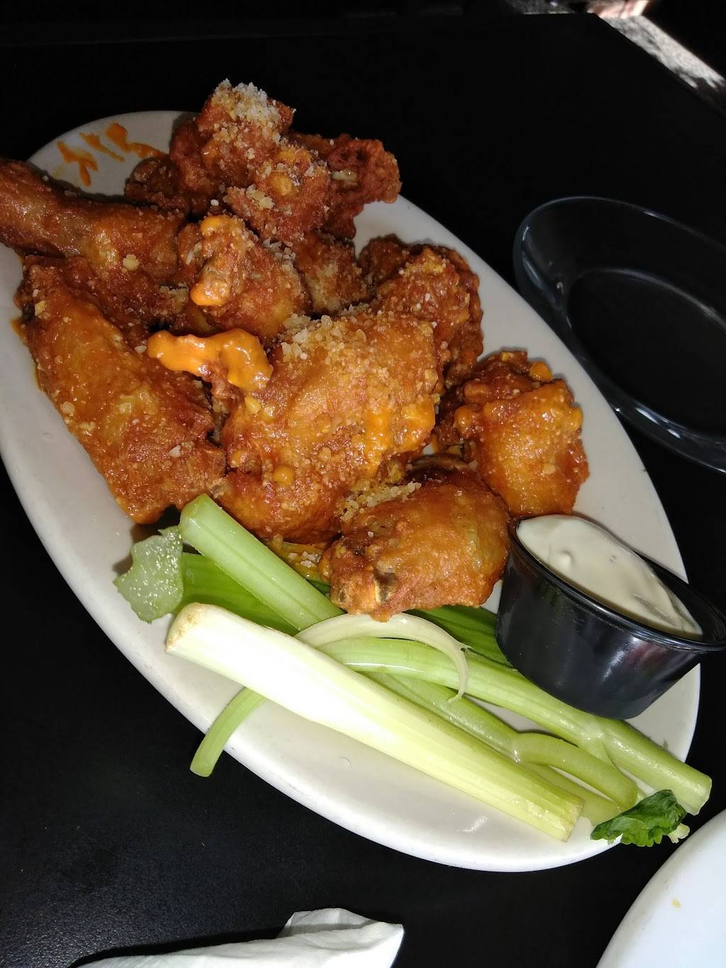 Port Smitts | restaurant | 370 Pecks Rd, Pittsfield, MA 01201, USA | 4132365727 OR +1 413-236-5727