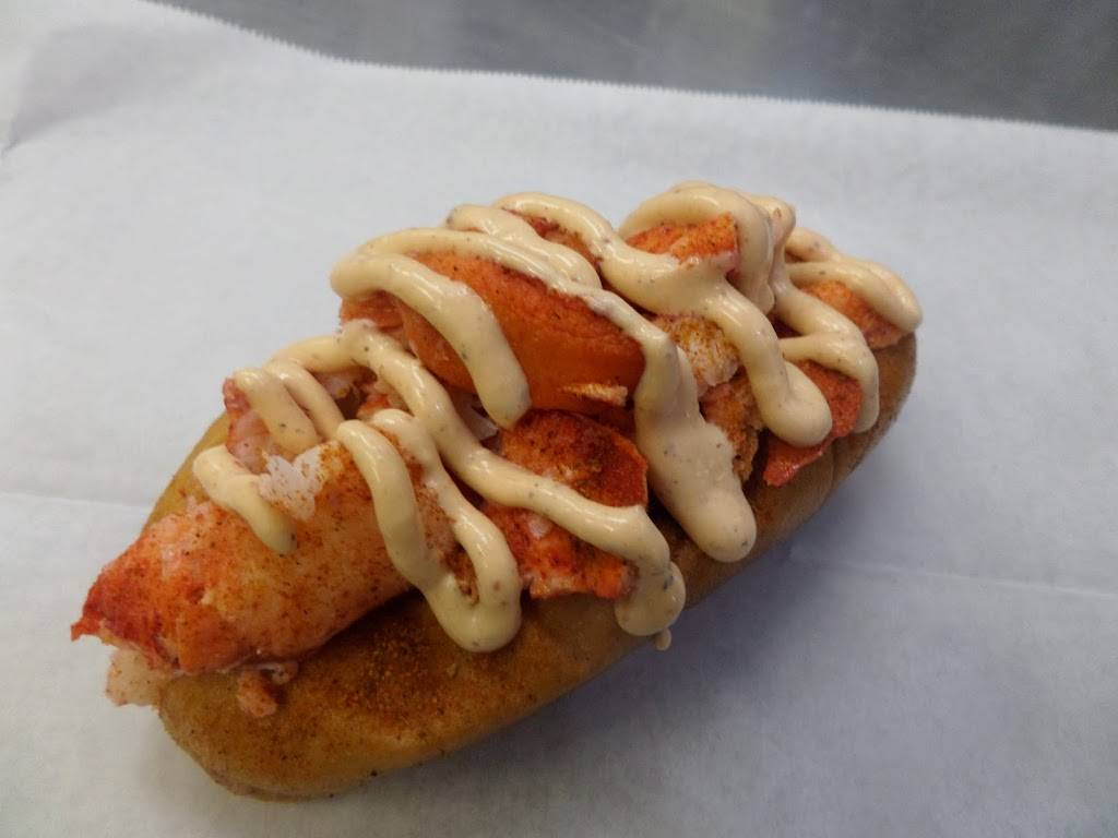 Rollin Lobstah | restaurant | 964 Airport Rd SW, Huntsville, AL 35802, USA | 2565852227 OR +1 256-585-2227