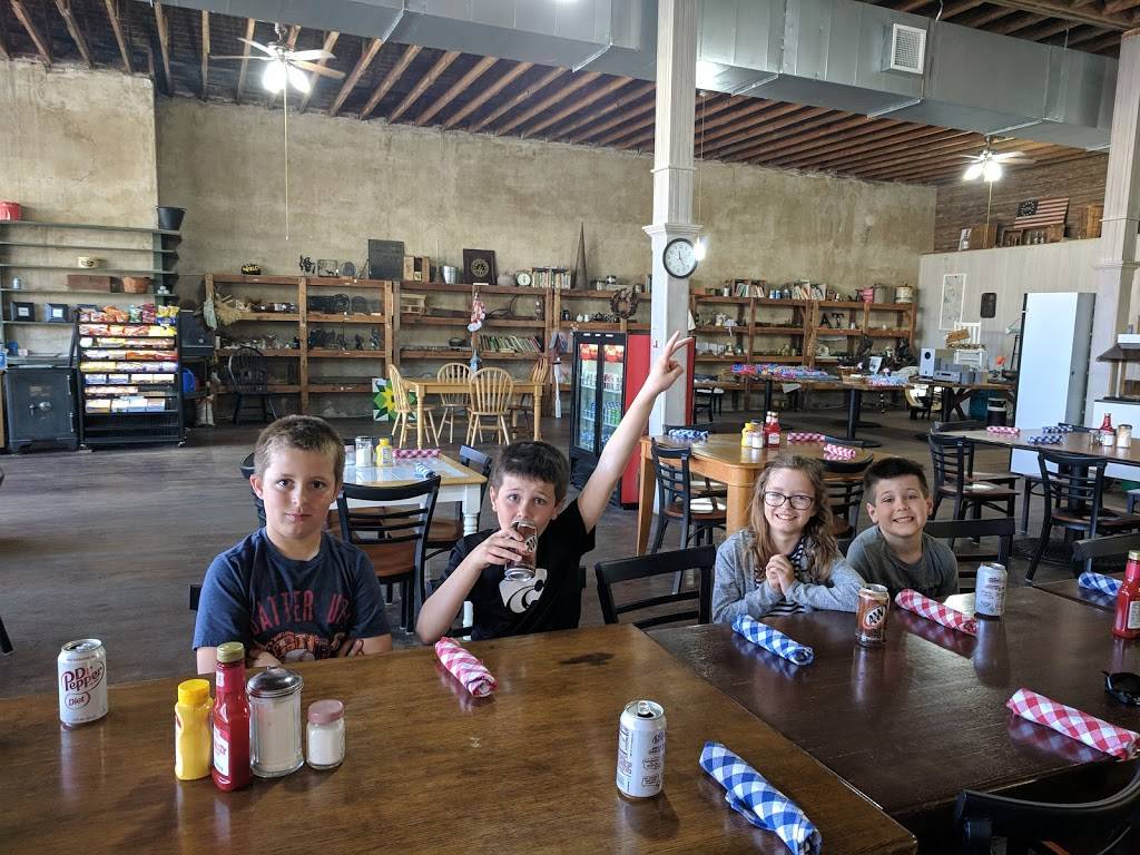 The Jewell Cafe and Marketplace | restaurant | 110 S Ohio St, Mt Hope, KS 67108, USA | 3166671134 OR +1 316-667-1134