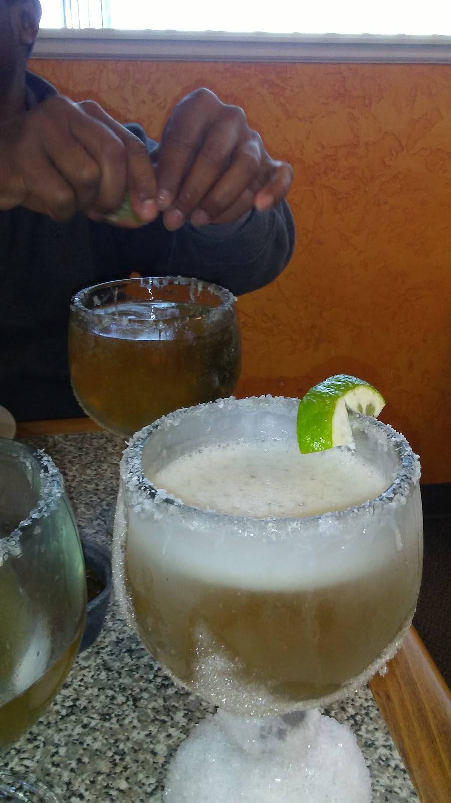 Juanas Mexican Restaurant | restaurant | 709 Jim Thorpe Blvd, Prague, OK 74864, USA | 4055670036 OR +1 405-567-0036