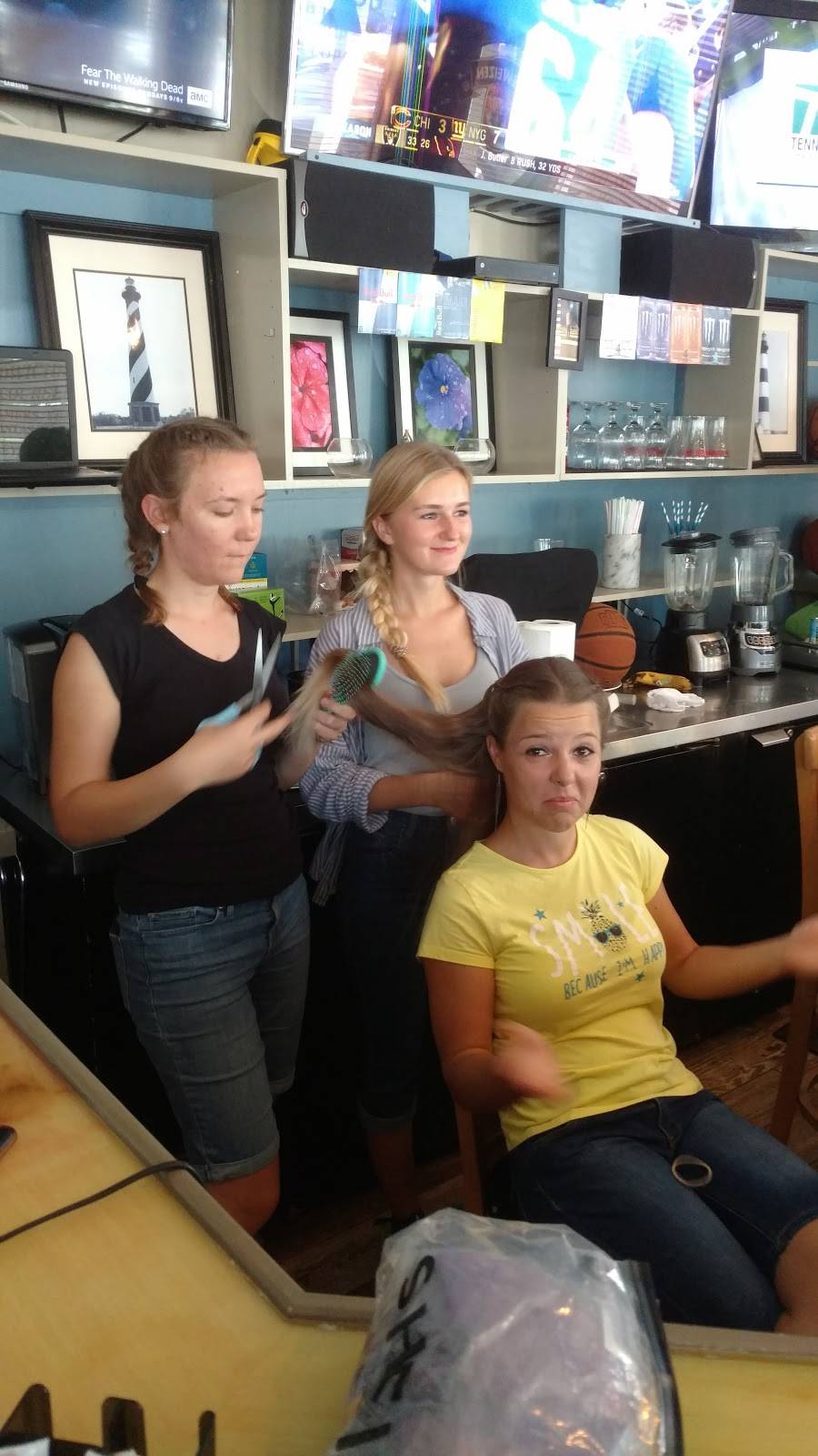 The Lazy Horse Family Restaurant | restaurant | 786 Ocean Trail, Corolla, NC 27927, USA | 2524534644 OR +1 252-453-4644