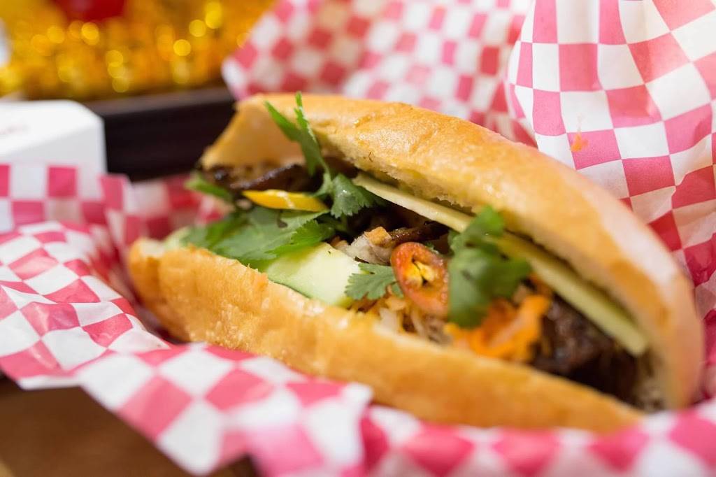 Five Spice Asian Cuisine | restaurant | 1275 Eldridge Pkwy #130, Houston, TX 77077, USA | 2814979200 OR +1 281-497-9200