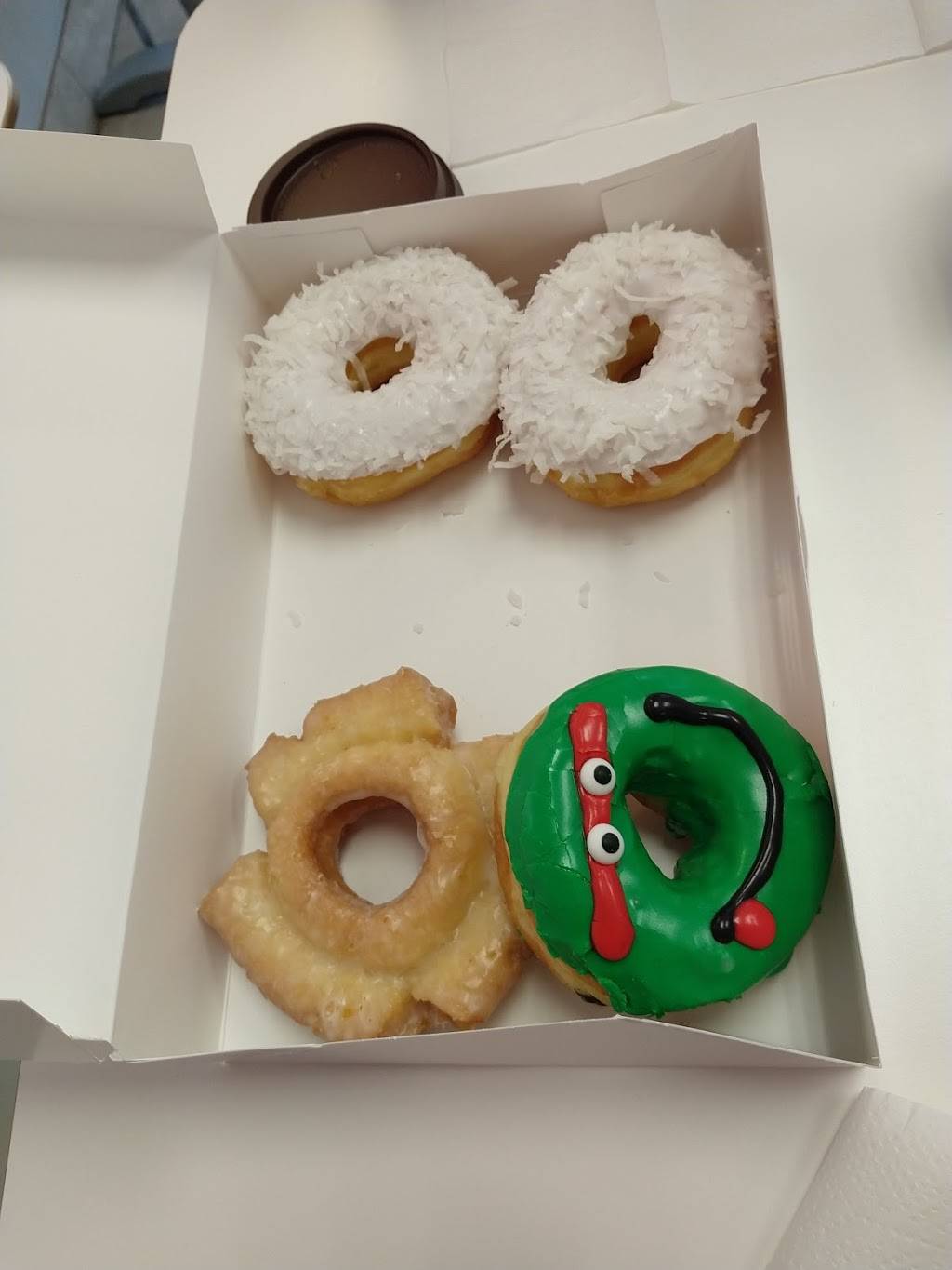 Olivias Donut Shoppe | restaurant | 12806 Broadway St, Pearland, TX 77584, USA | 3467545924 OR +1 346-754-5924