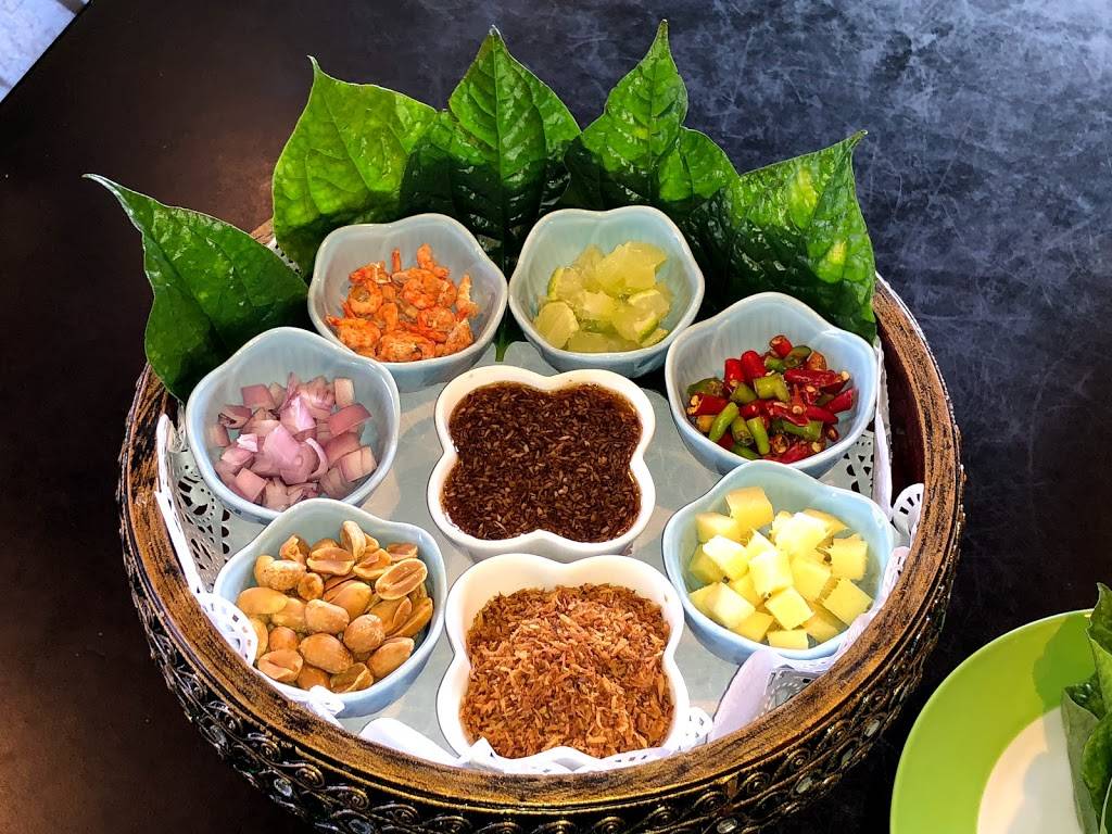 Chontong Thai Cuisine | meal takeaway | 16005 International Blvd, SeaTac, WA 98188, USA | 2065880077 OR +1 206-588-0077