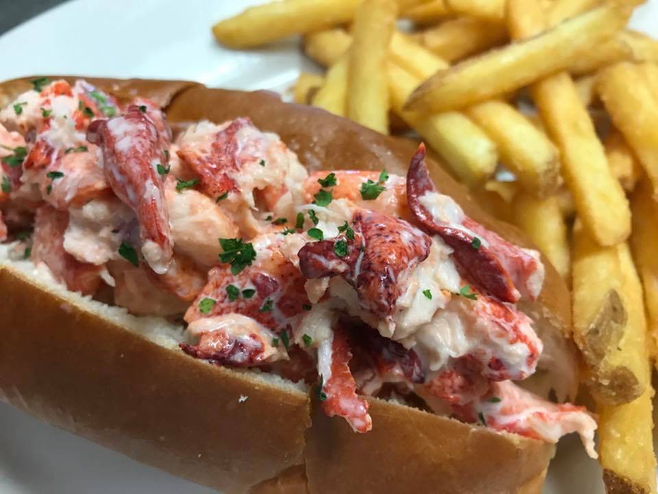 Jacks family restaurant | restaurant | 294 Child St, Warren, RI 02885, USA | 4012454052 OR +1 401-245-4052