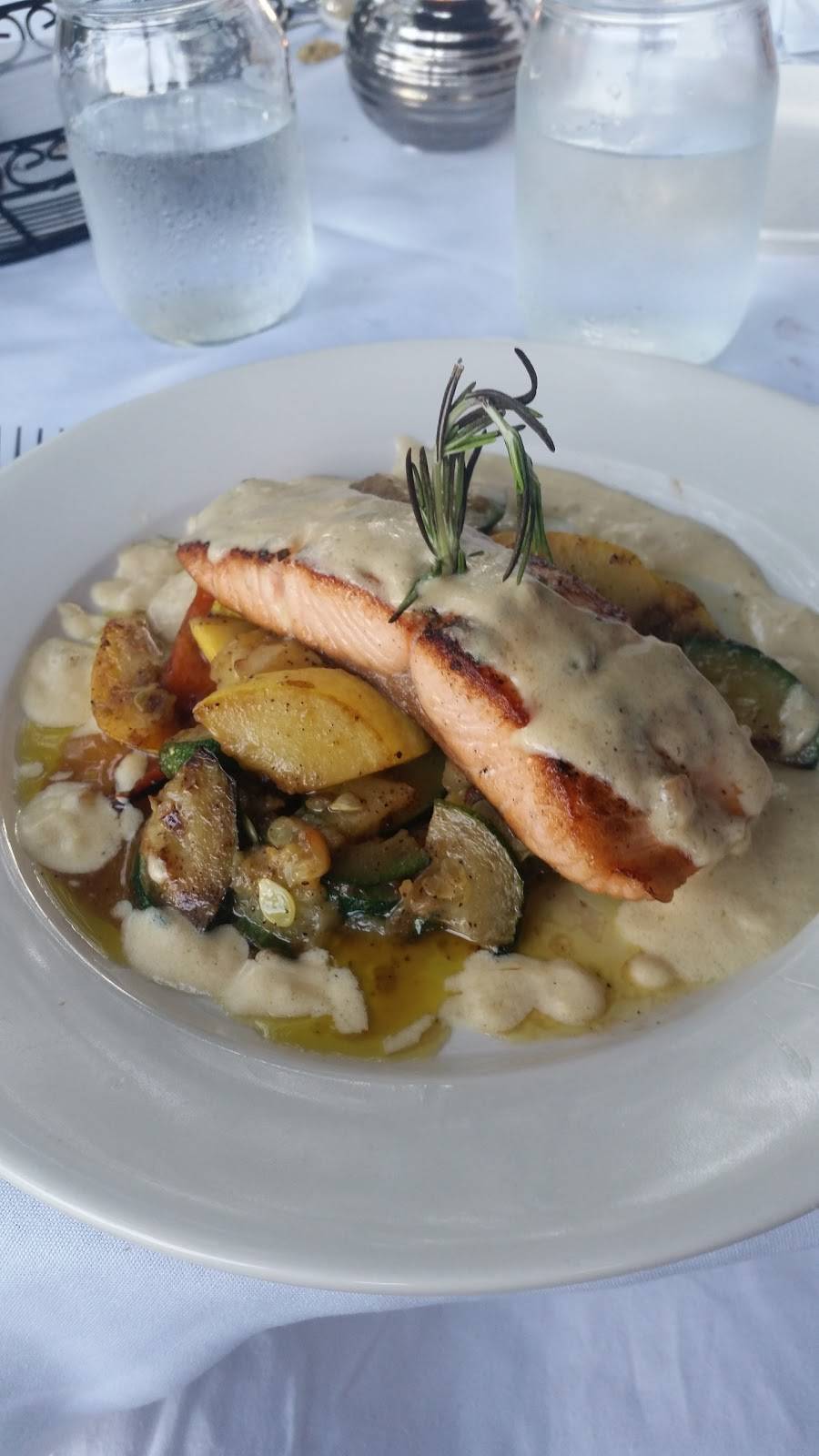 Luna Rossa | restaurant | 90 Danbury Rd, Ridgefield, CT 06877, USA | 2034033974 OR +1 203-403-3974