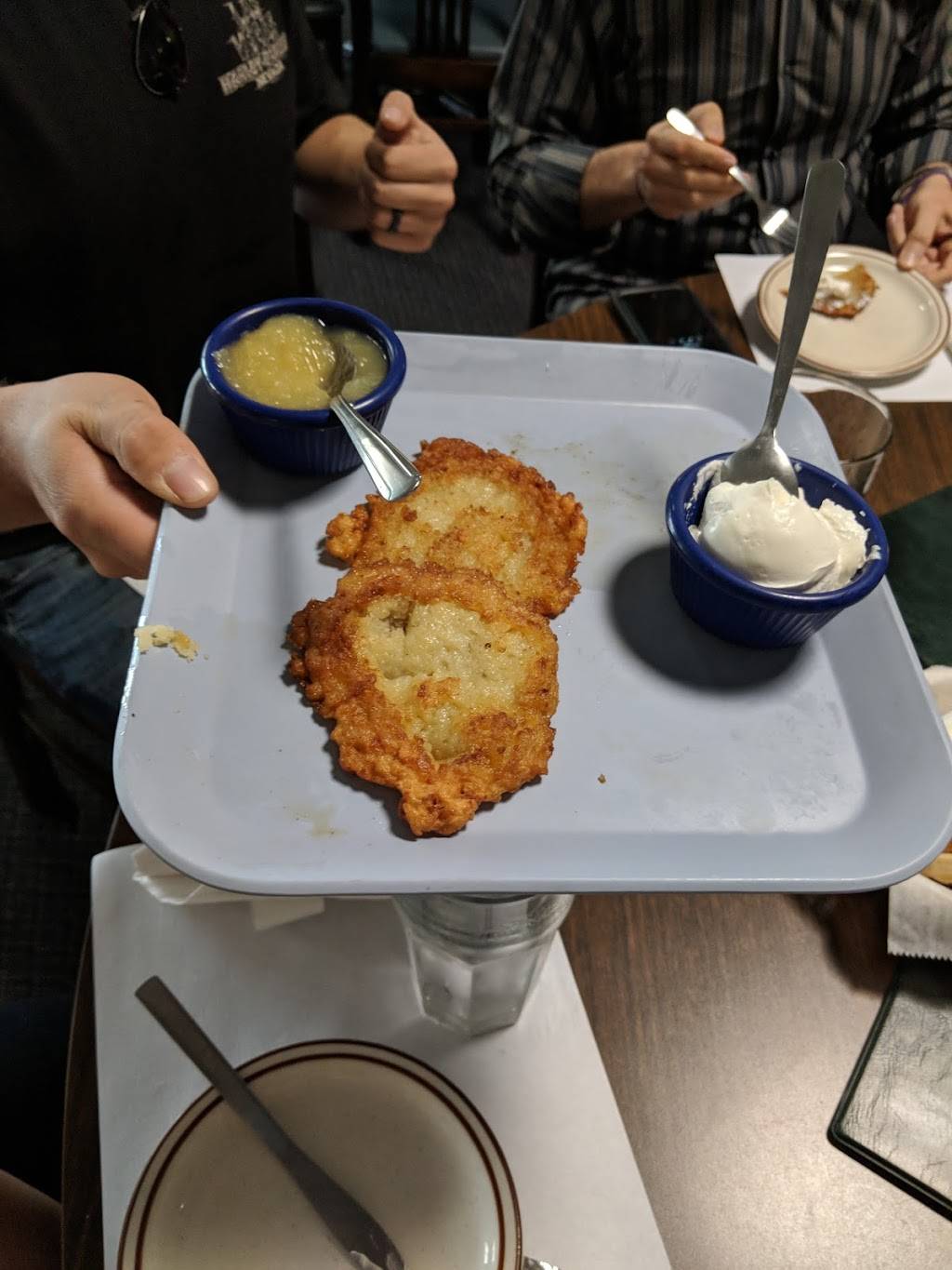 Bavaria Hof | restaurant | 933 S Roselle Rd, Schaumburg, IL 60193, USA | 8478917997 OR +1 847-891-7997