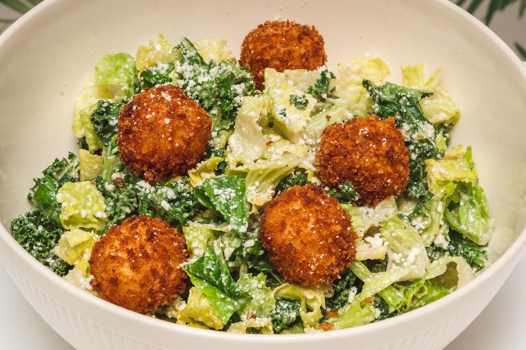 Cafe Bernie | restaurant | Waterfront Restaurant, 5600 Collins Ave, Miami Beach, FL 33140, USA | 3053978440 OR +1 305-397-8440