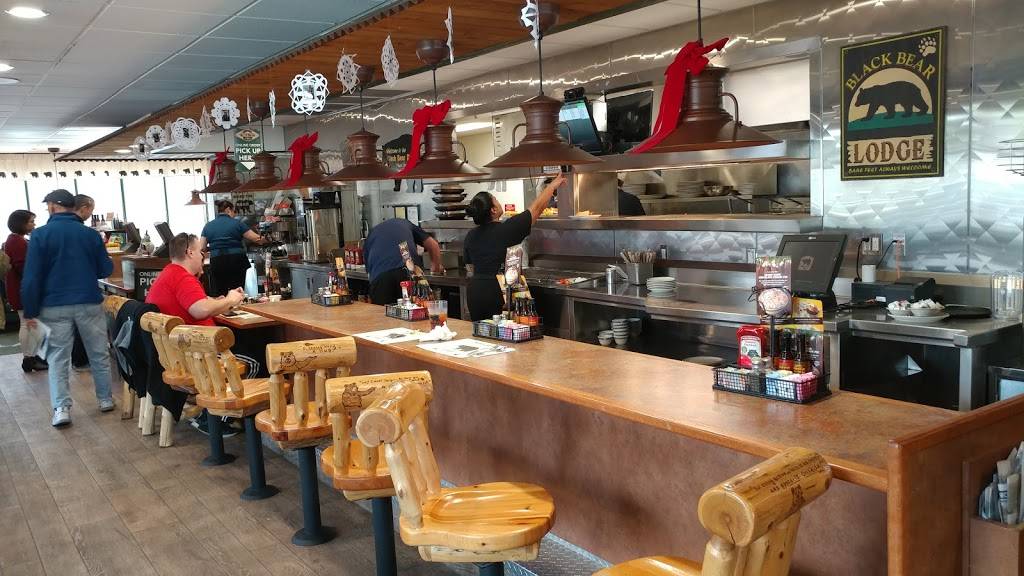 Fullerton Black Bear Diner | restaurant | 1011 N Harbor Blvd, Fullerton, CA 92832, USA | 7145153481 OR +1 714-515-3481