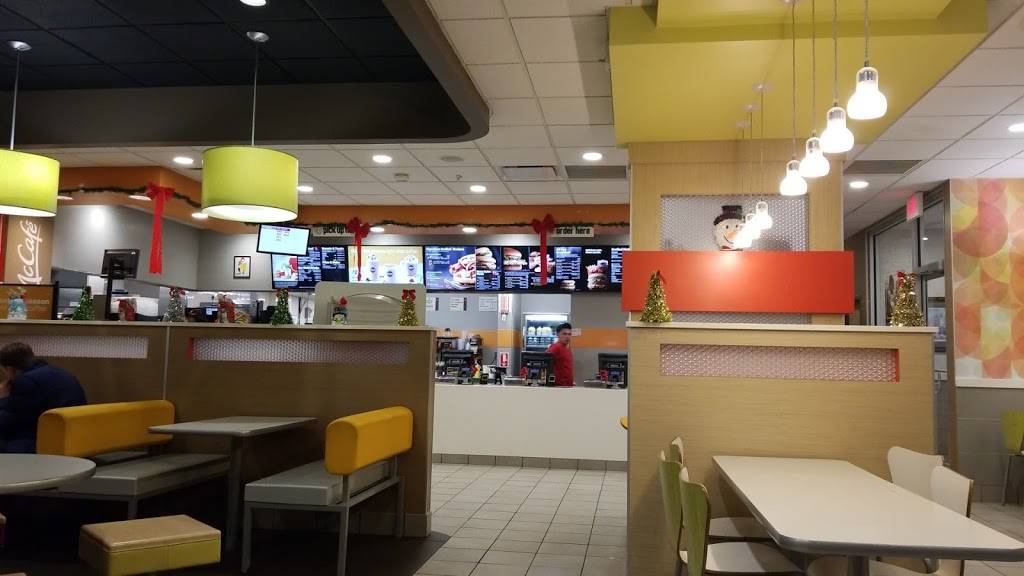 McDonalds | cafe | 1094 Whalley Ave, New Haven, CT 06515, USA | 2033896456 OR +1 203-389-6456