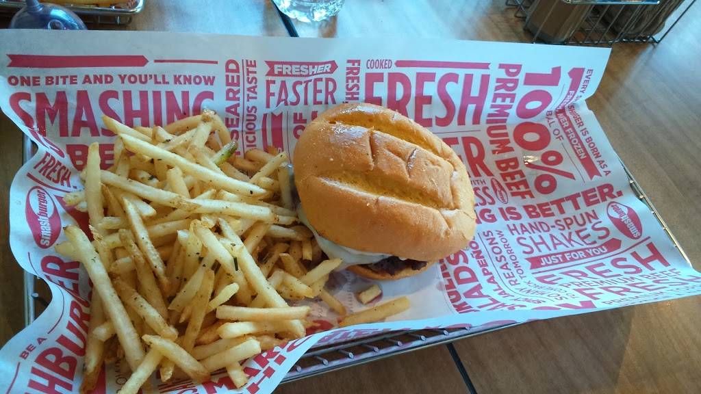 Smashburger | restaurant | 409 N Pacific Coast Hwy Ste 110, Redondo Beach, CA 90277, USA | 3103474656 OR +1 310-347-4656