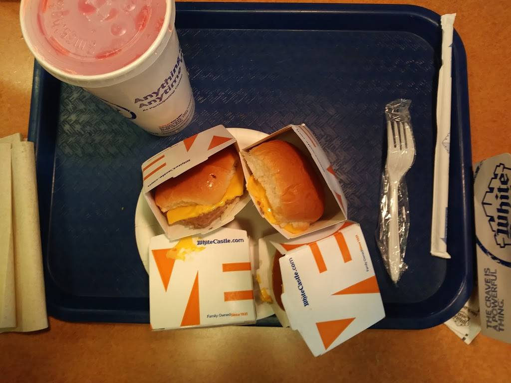 White Castle | restaurant | 3205 S Ashland Ave, Chicago, IL 60608, USA | 7735233456 OR +1 773-523-3456