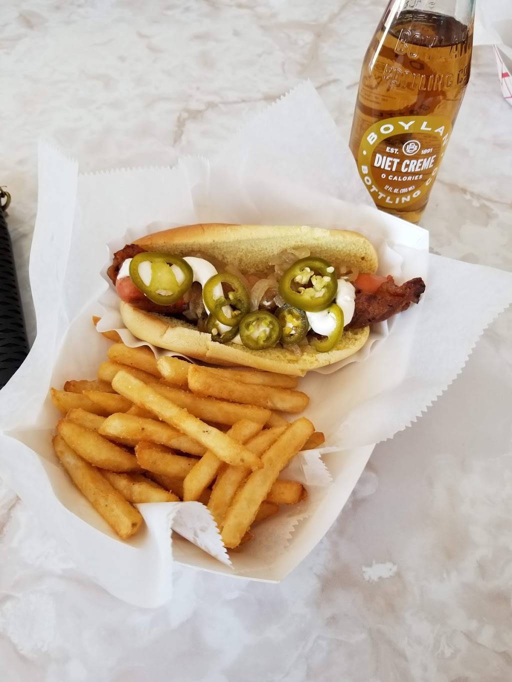 Lock & Dam Dog Shop | restaurant | 7331 Butler St, Pittsburgh, PA 15206, USA | 4123631919 OR +1 412-363-1919