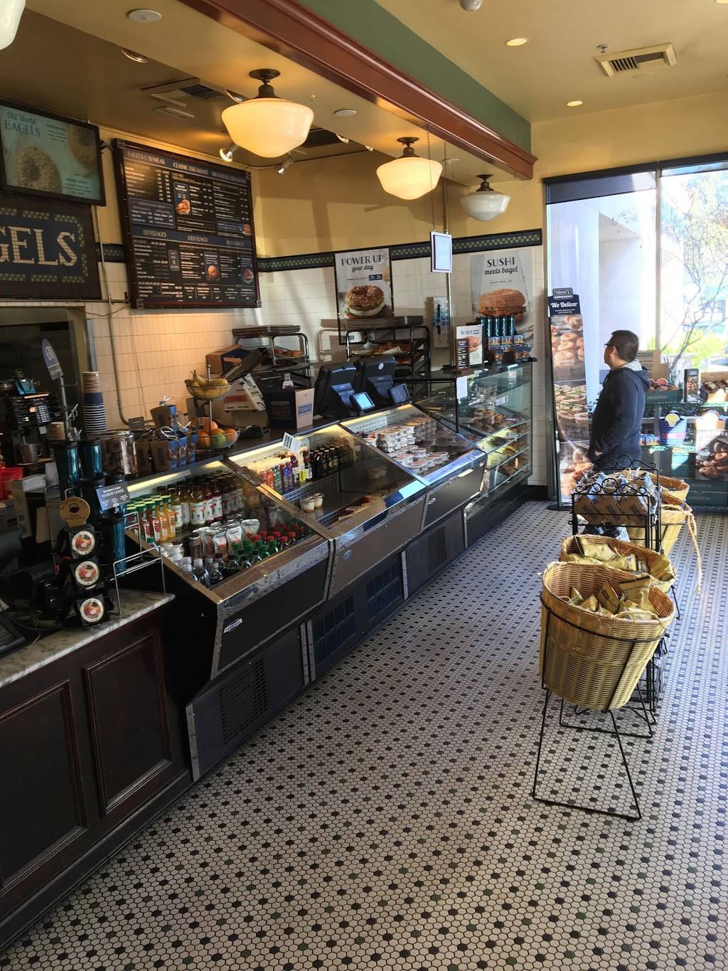 Noahs Bagels | cafe | 1000 Metro Center Blvd Ste D, Foster City, CA 94404, USA | 6505747727 OR +1 650-574-7727