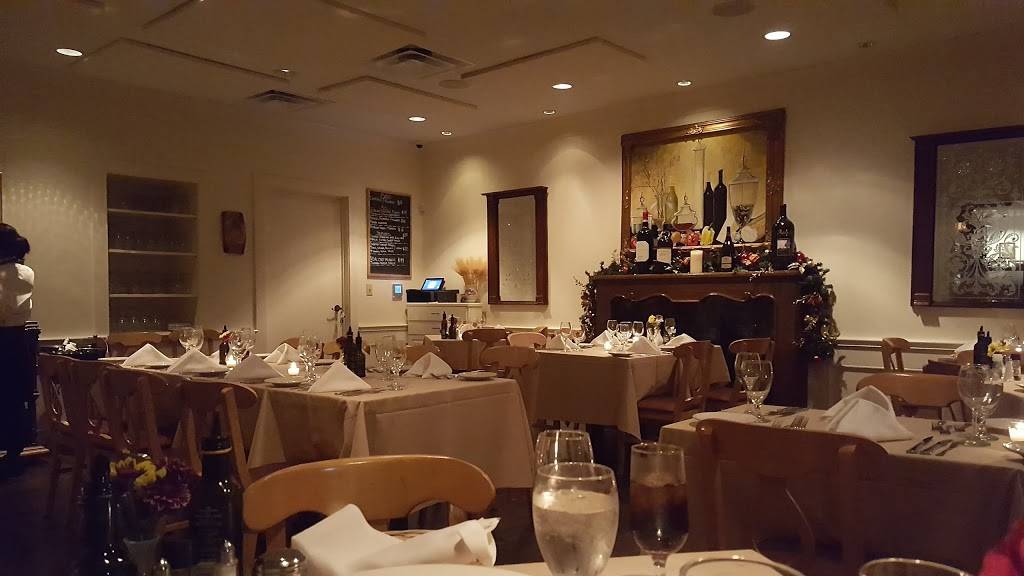 Adelmos Ristorante | restaurant | 5450 W Lovers Ln #225, Dallas, TX 75209, USA | 2145590325 OR +1 214-559-0325