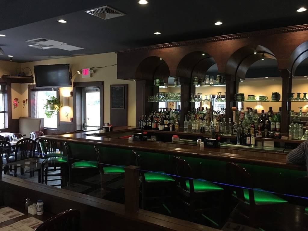 Totis Grille & Pizzeria | restaurant | 373 Taunton Ave, Seekonk, MA 02771, USA | 5083367364 OR +1 508-336-7364