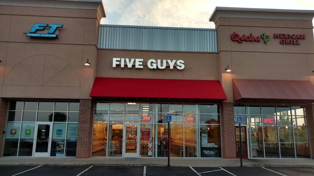 Five Guys | meal takeaway | 3155 W Shore Dr, Holland, MI 49424, USA | 6163995551 OR +1 616-399-5551
