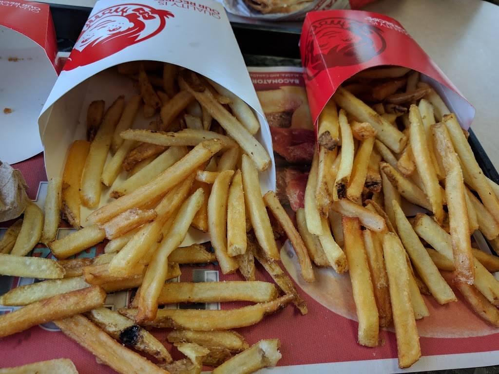 Wendys | restaurant | 1700 S Opdyke Rd, Pontiac, MI 48341, USA | 2483348008 OR +1 248-334-8008