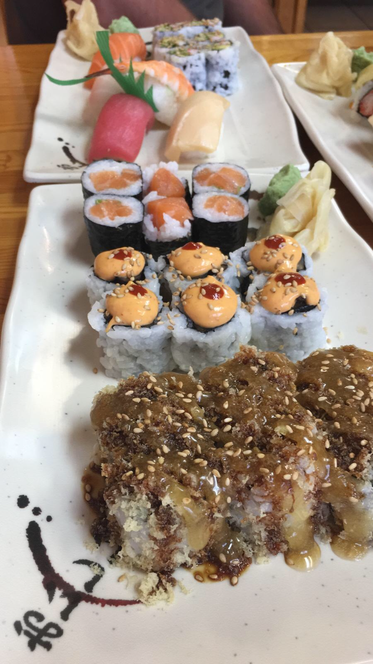 Crazy Sushi | restaurant | 1454 Twelve Mile Rd, Madison Heights, MI 48071, USA | 2485488550 OR +1 248-548-8550