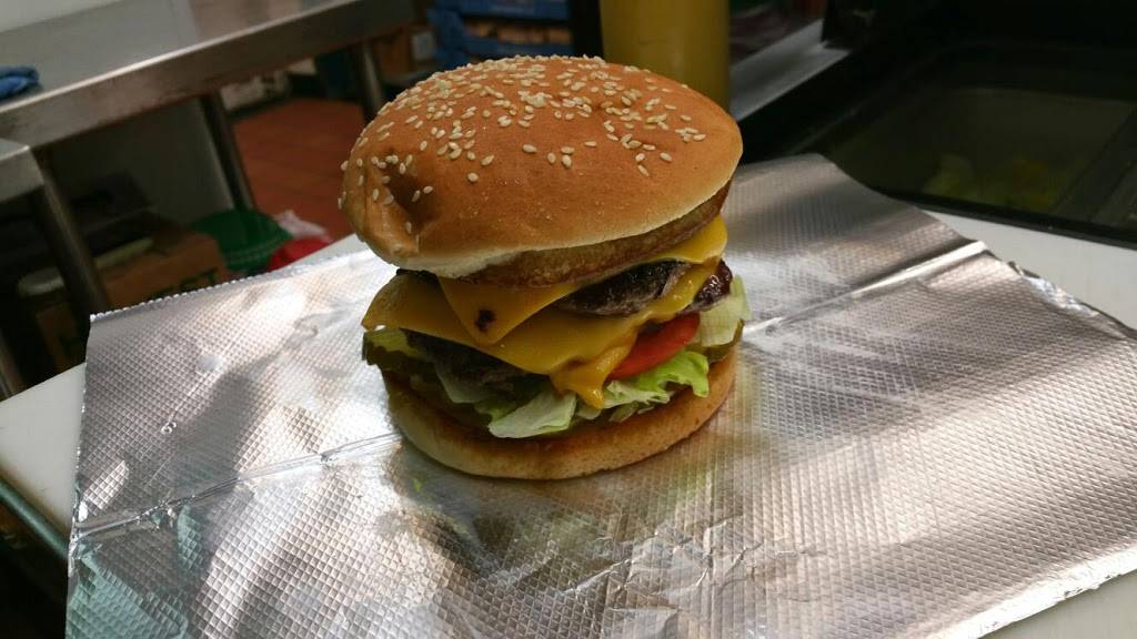 Diamond Dawgs | restaurant | 753 Asp Ave, Norman, OK 73069, USA | 4053643294 OR +1 405-364-3294