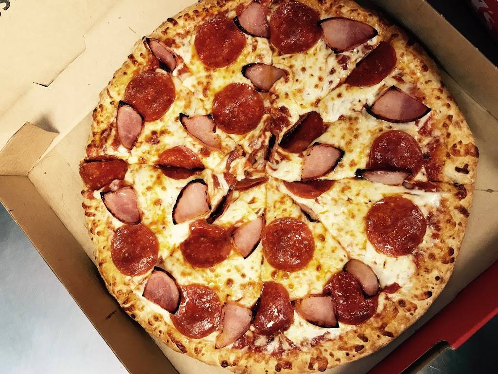 Happys Pizza | meal delivery | 21400 Hall Rd, Clinton Twp, MI 48038, USA | 5864680000 OR +1 586-468-0000