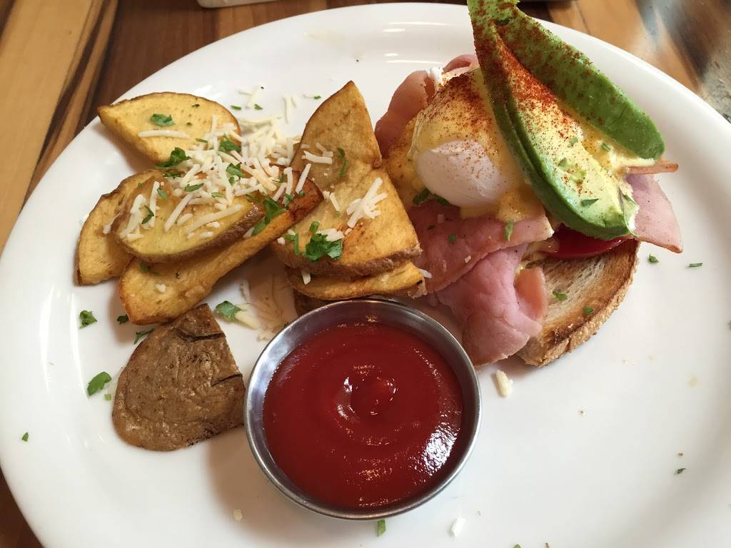 Eat Chow | restaurant | 211 62nd St, Newport Beach, CA 92663, USA | 9494237080 OR +1 949-423-7080