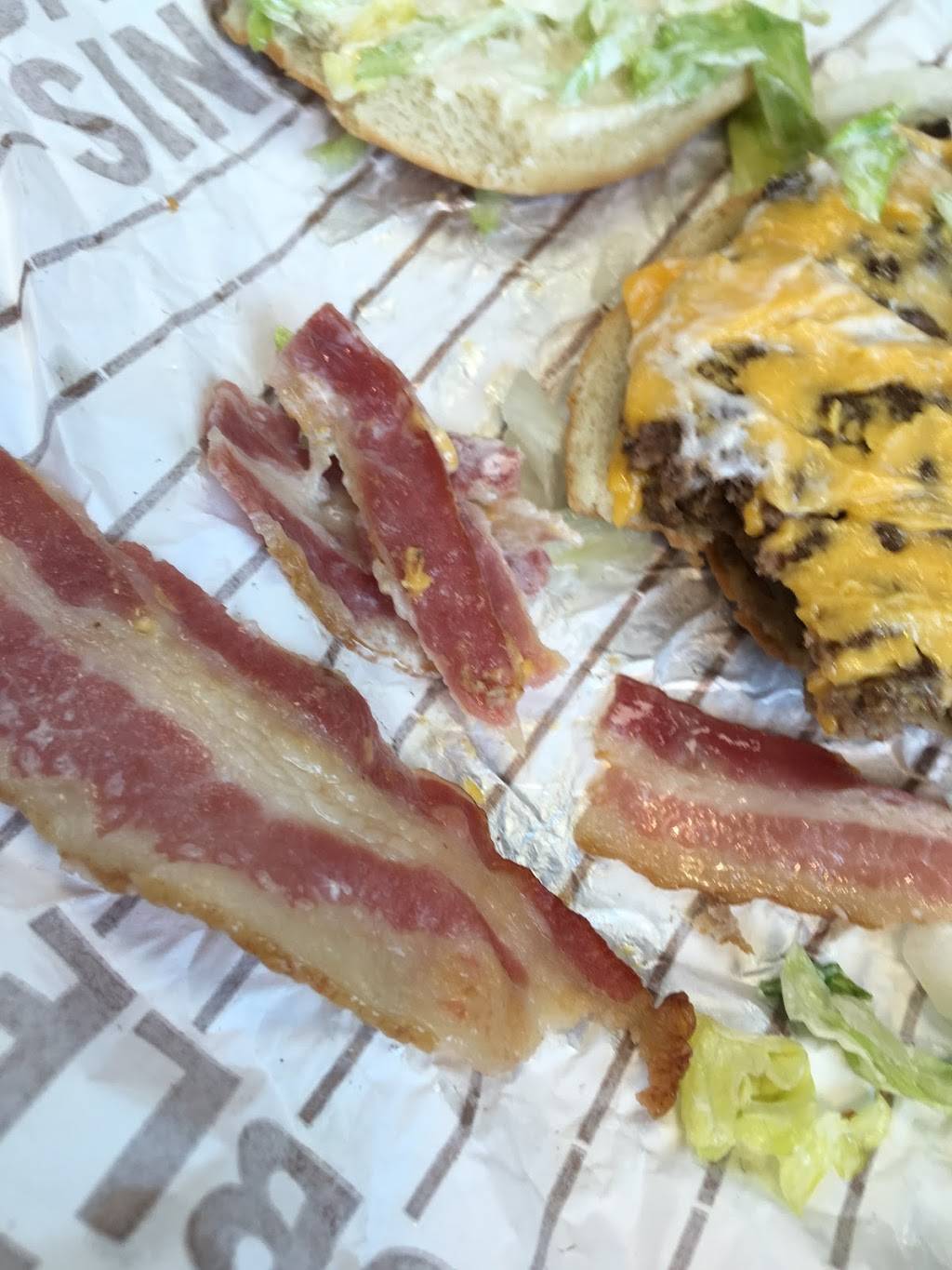 A&W Restaurant | restaurant | 1034 S University Ave, Provo, UT 84601, USA | 8013731363 OR +1 801-373-1363