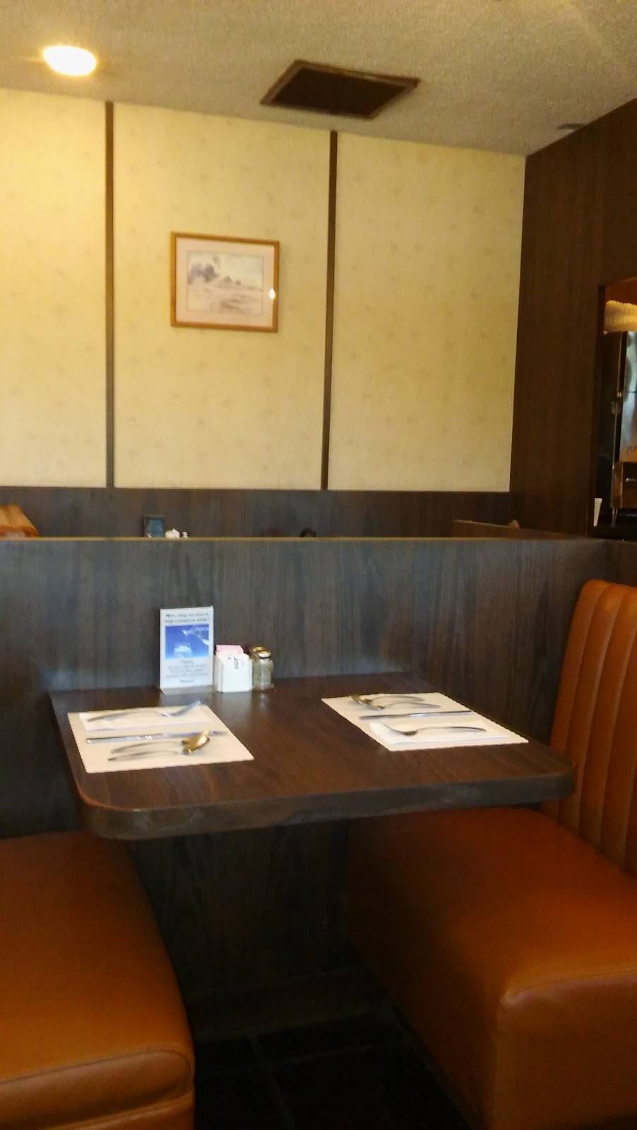 Farnesis Restaurant & Cocktail | restaurant | 2085 W Kennedy St, Madera, CA 93637, USA | 5596739164 OR +1 559-673-9164