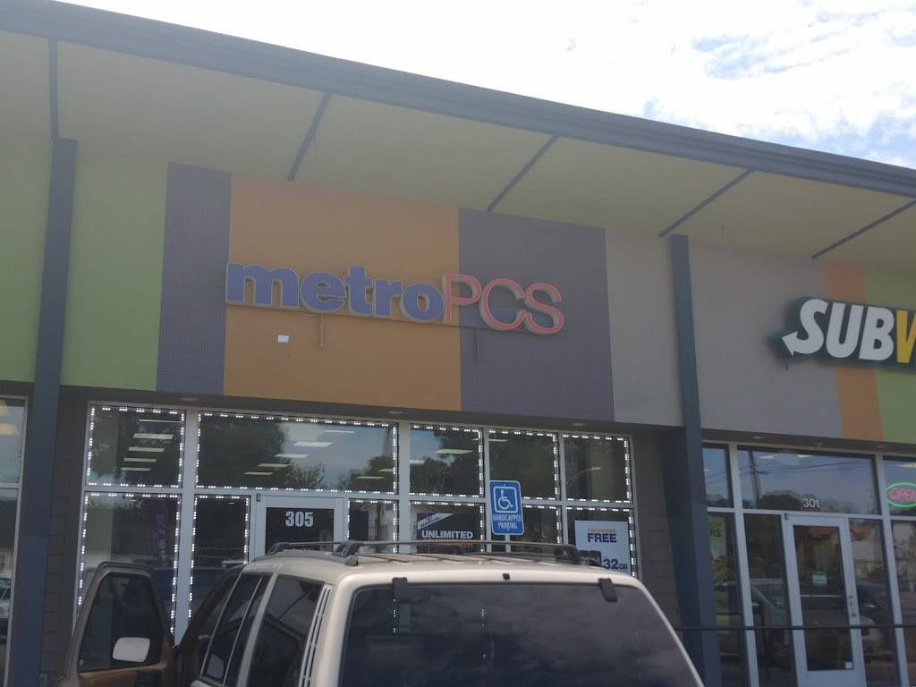 Subway Restaurants | restaurant | 301 W Northside Dr, Fort Worth, TX 76164, USA | 8173780950 OR +1 817-378-0950