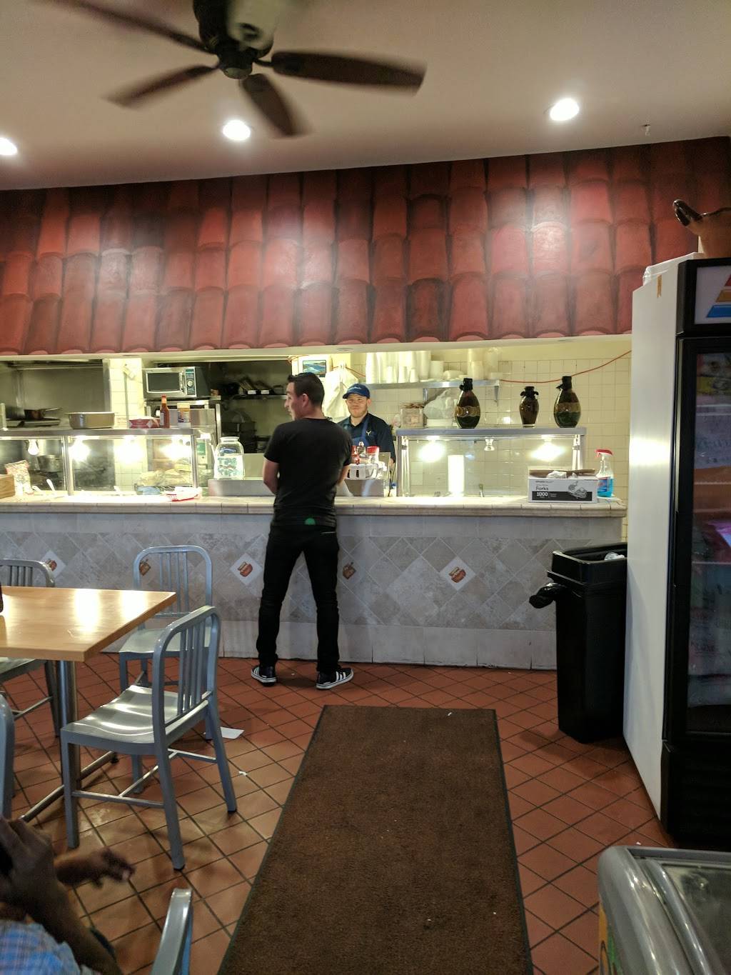 Mayos Carniceria & Tacos | restaurant | 2704 De La Vina St, Santa Barbara, CA 93105, USA | 8055691591 OR +1 805-569-1591